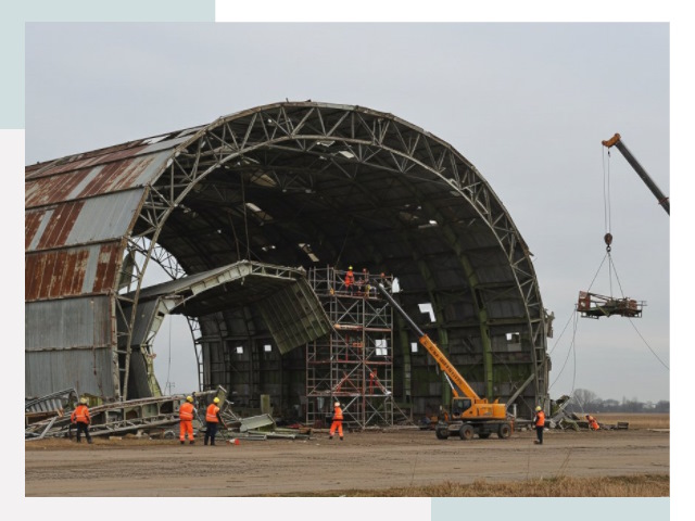 Демонтаж ангаров в Угличе